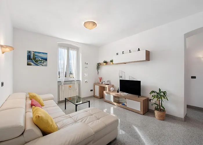 דירה Mela Garden House *